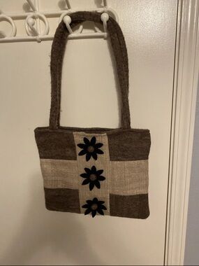 Wool Toni Tote Nepal Flowers